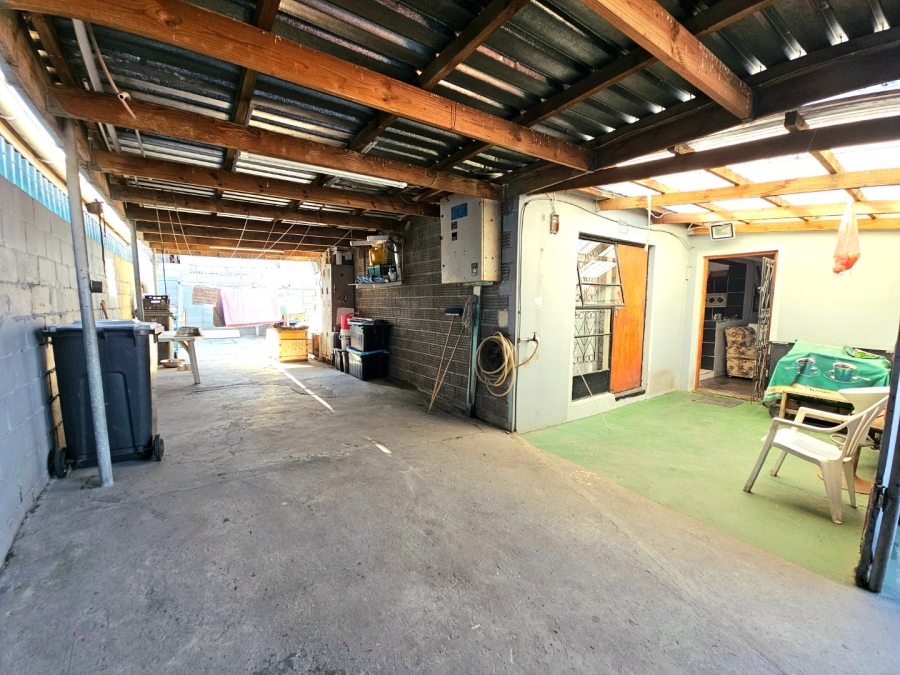 4 Bedroom Property for Sale in Beacon Valley Western Cape